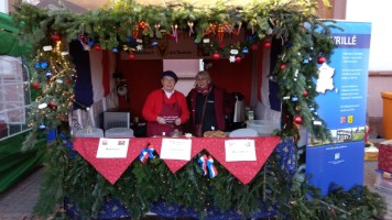Unser Stand auf dem Schwalbacher Weihnachtsmarkt am 3. Dezember 2016
